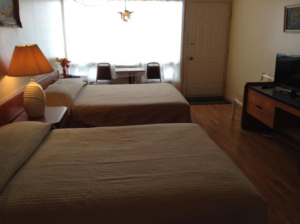 Motel Rive Du Lac Saint-Zotique Zimmer foto